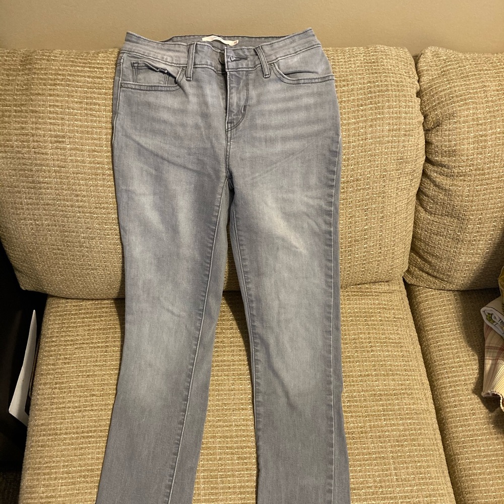 Levi’s 712 Slim Fit Jeans